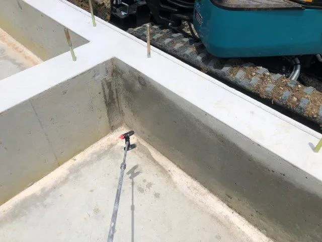 基礎立ち上がりにも処理します