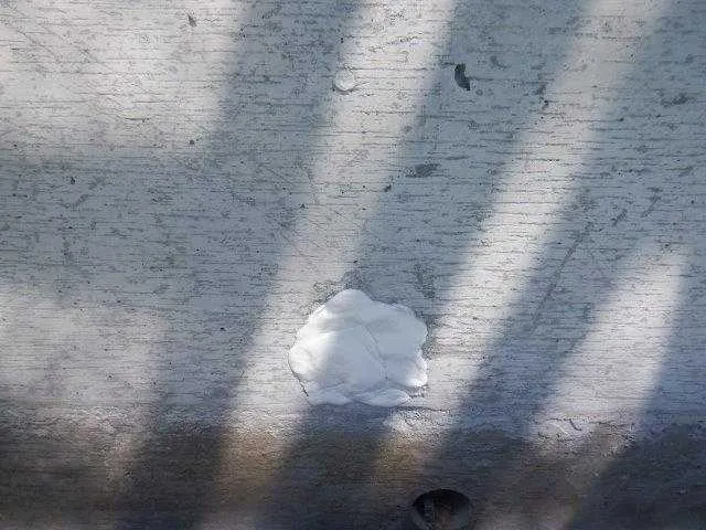 「水抜き穴」もシロアリの侵入経路になる可能性があります